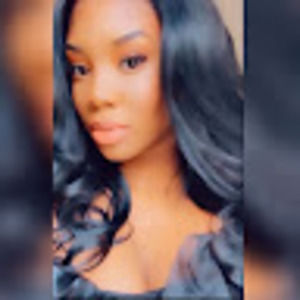 Meet your Posher, Debora